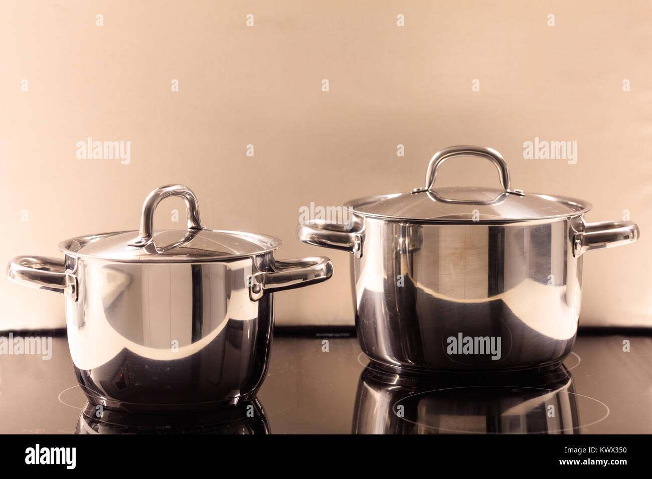 Ceramic stove hires stock photography and images Alamy