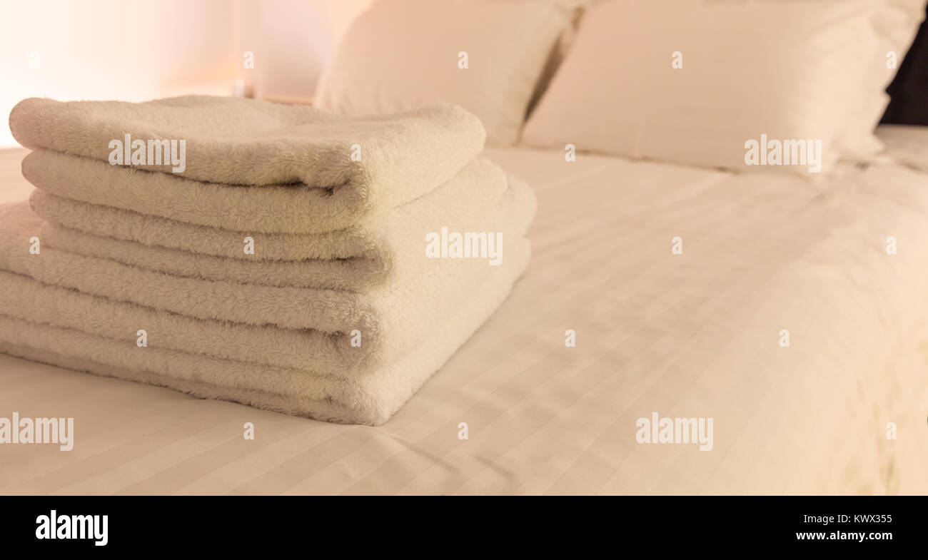 Hotel Bedroom White Fluffy Folded Towels Linen Beddings