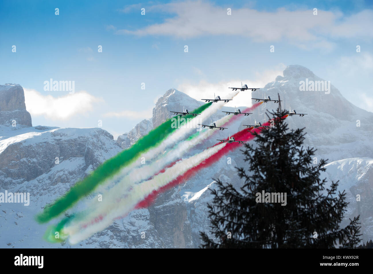 The Italian Air Force aerobatic unit Frecce Tricolori (Tricolor Arrows ...