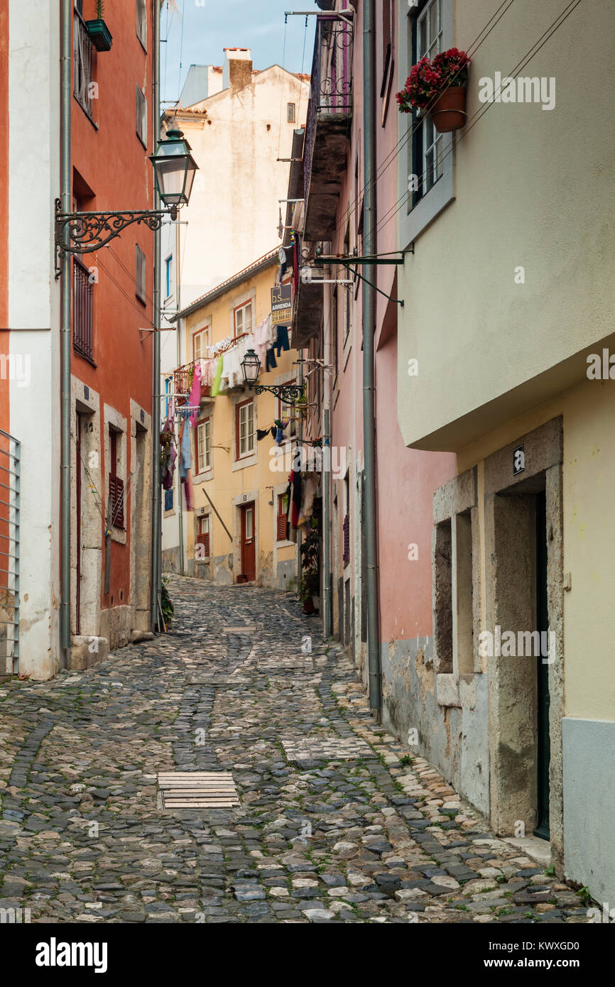 Narrow street lisbon portugal hi-res stock photography and images - Alamy