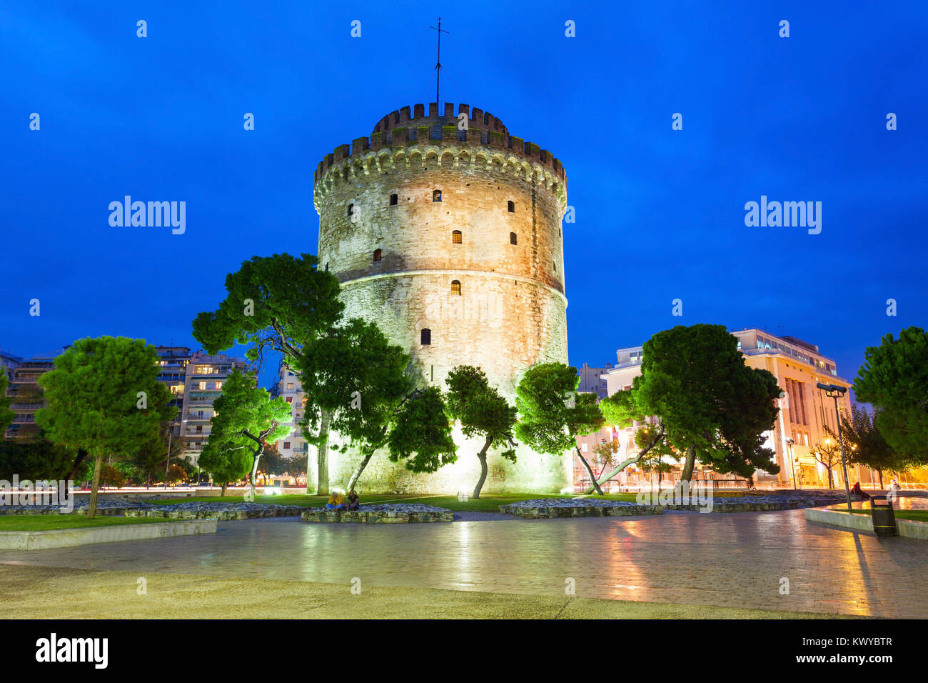 The White Tower of Thessaloniki is a monument and museum on the waterfront of Thessaloniki