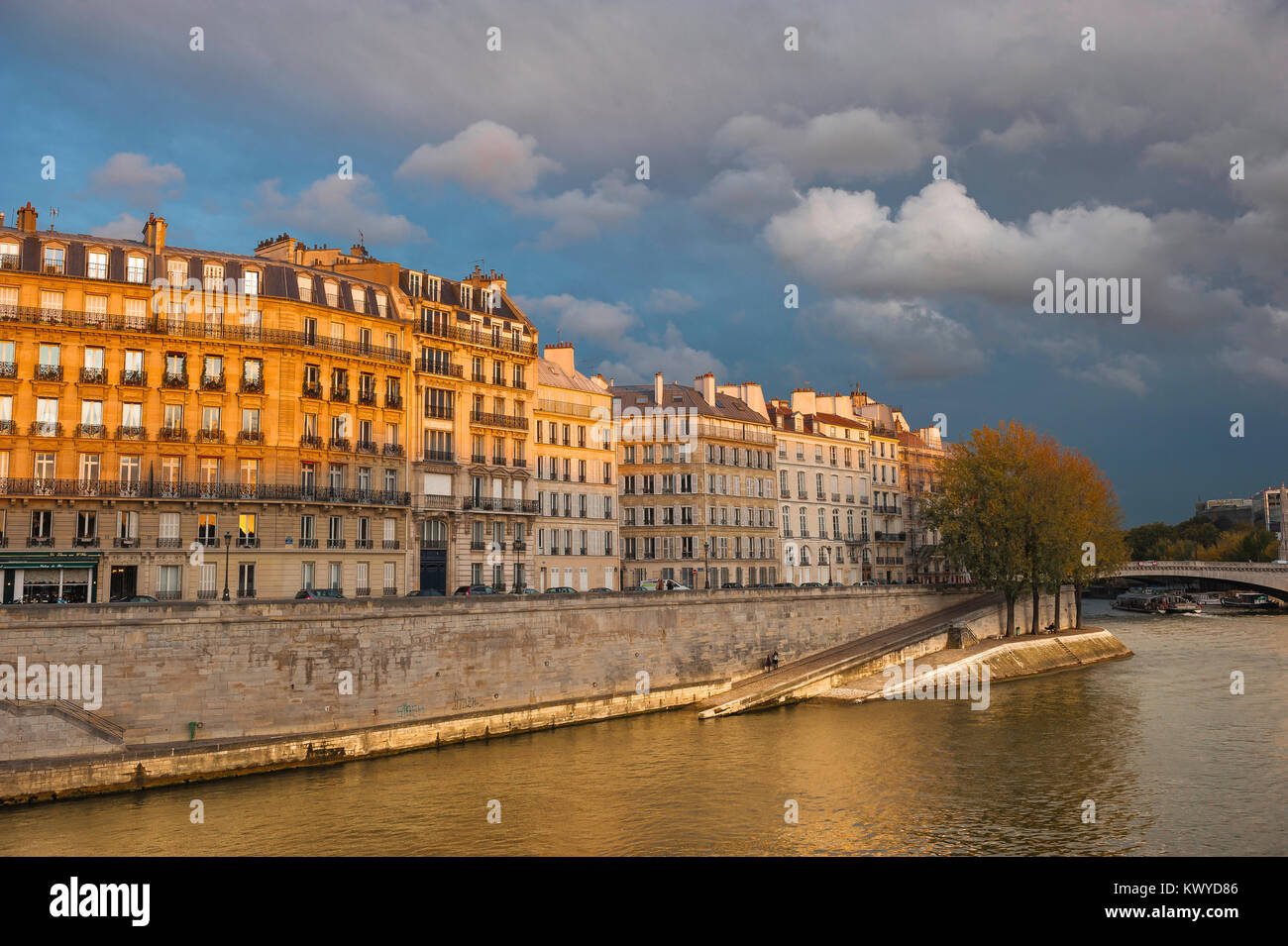 Paris quai Seine, view at sunset across the River Seine of apartments