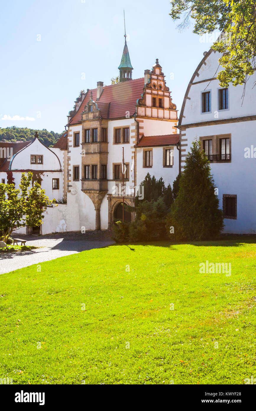 chateau Benesov nad Ploucnicí in northern Bohemia with romantic corners in autumn light, at the edge of the landscape of Czech Saxon Switzerland Stock Photo