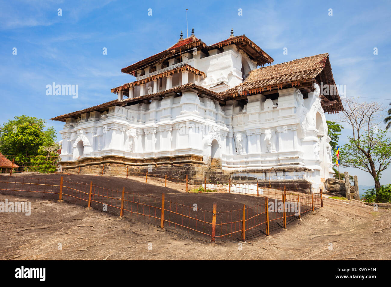 Sri Lanka Kandy Lankatilake buddhist temple Stock Photo - Alamy