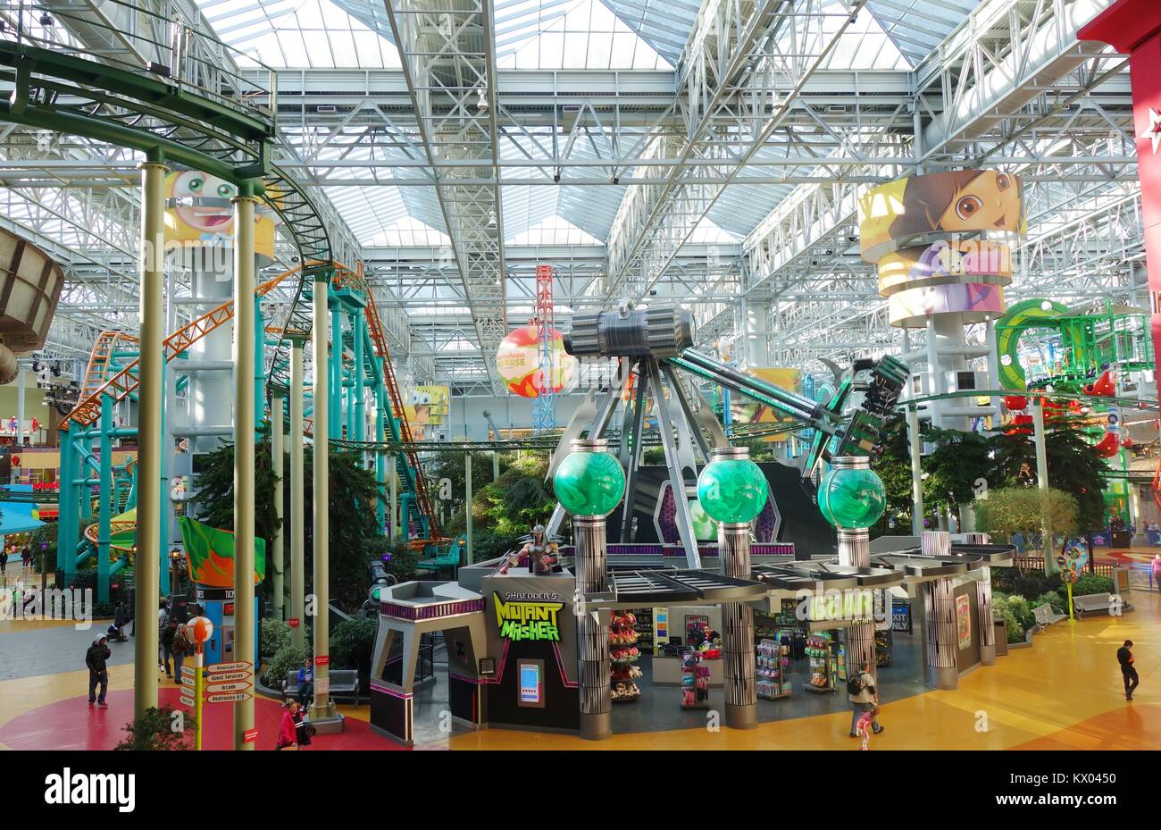 Interior view of Mall of America, the largest shopping mall in United  States. Bloomington.Minnesota.USA Stock Photo - Alamy