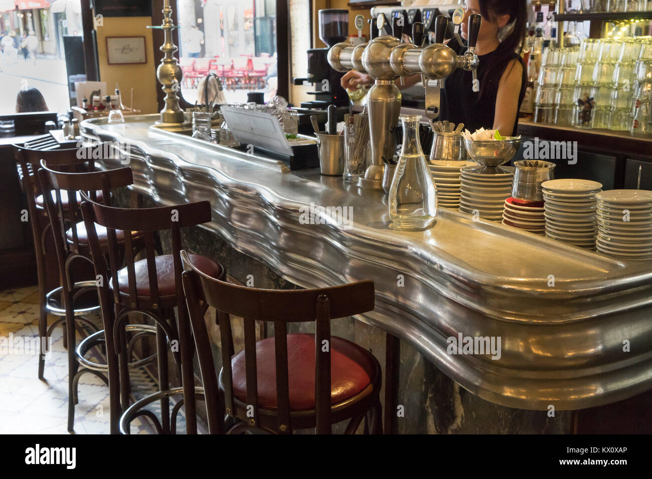 France, Paris (75), La Grille Montorguiel, traditional bar, or zinc. Stock Photo