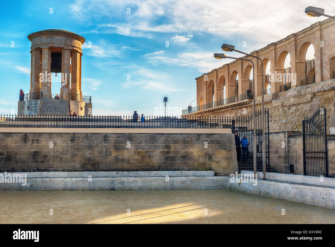 Valletta, Malta: Siege Bell Memorial Stock Photo