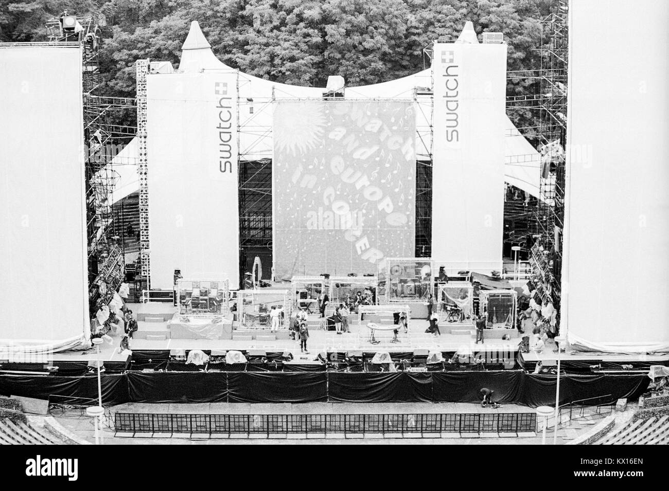 Stage building for Jean Michel Jarre concert Europe in Concert tour, staging by Edwin Shirely Staging constructed in the Waldbhuene outdoor auditorium in Berlin, Germany, 11th September 1993. Stock Photo