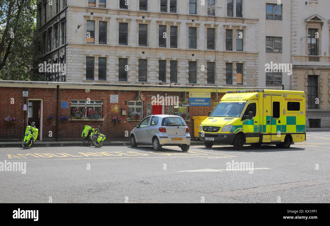 Uk ambulance station hires stock photography and images Alamy