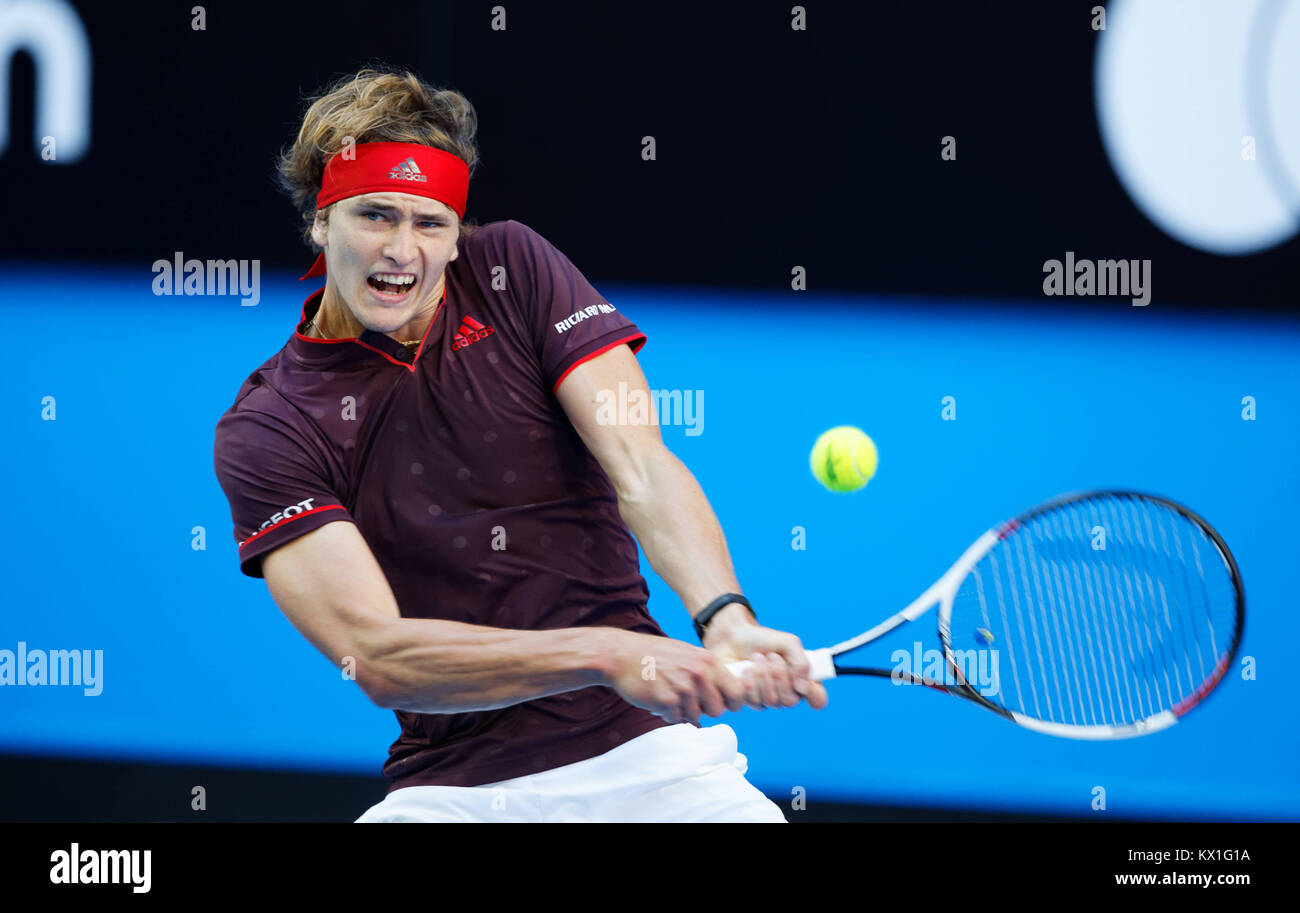 Perth, Australia. 6th january, 2017. Alexander Zverev of Germany returns the ball to opponent Roger Federer of Switzerland in the final of the Hopman Cup in Perth, Australia, Januray 6, 2018. Credit: Trevor Collens/Alamy Live News Stock Photo