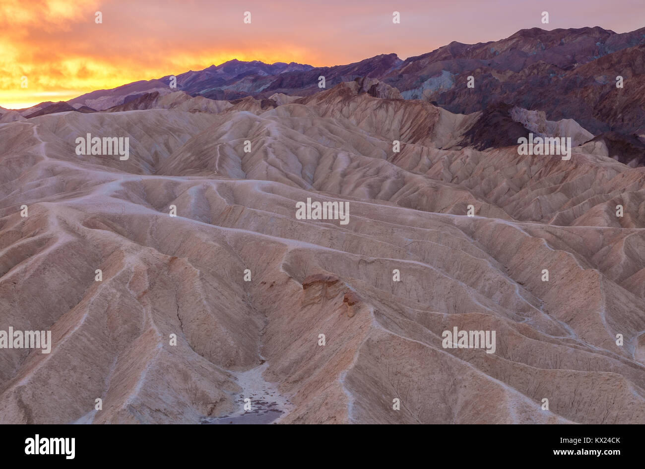 Death valley rock formations hi-res stock photography and images - Alamy