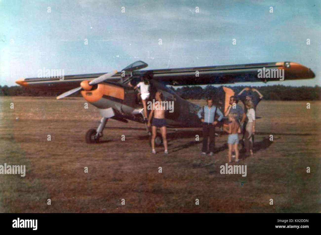 Dornier Do 27 Międzynarodowe Zawody Spadochronowe w celności lądowania – Szlezwik-Holsztyn 1983 (01) Stock Photo