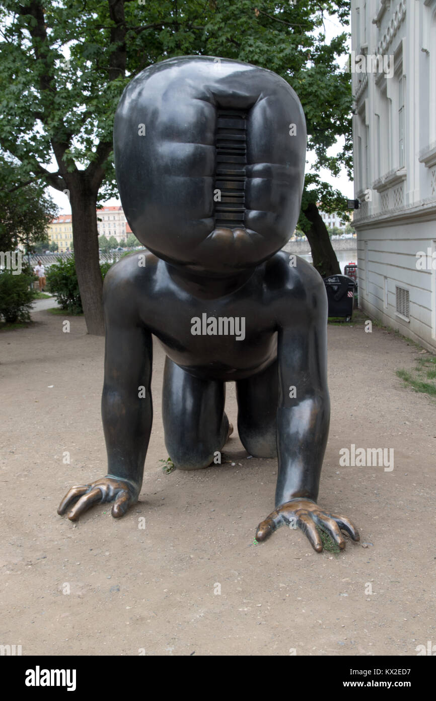 David Cerny statue of a faceless crawling baby outside the Museum of Modern Art in Prague Stock Photo