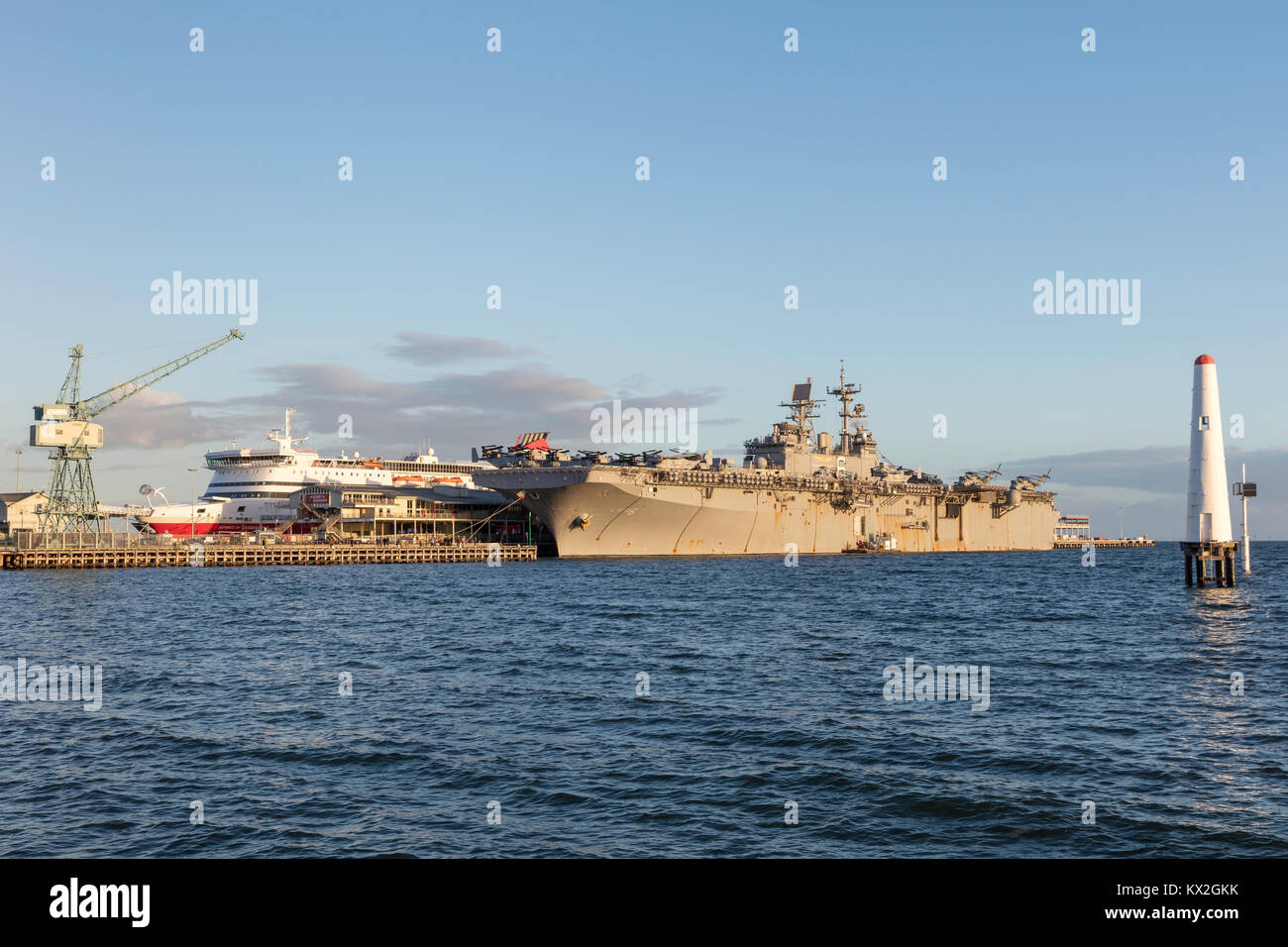 USS Bonhomme Richard (LHD-6) Wasp-class amphibious assault ship of the United States Navy docked at Station Pi Stock Photo