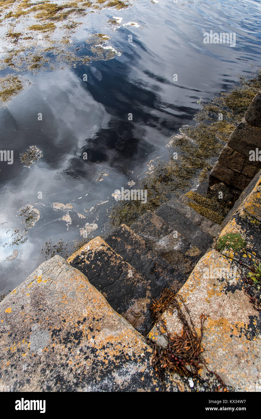 Reflect reflection stairs hi-res stock photography and images - Alamy