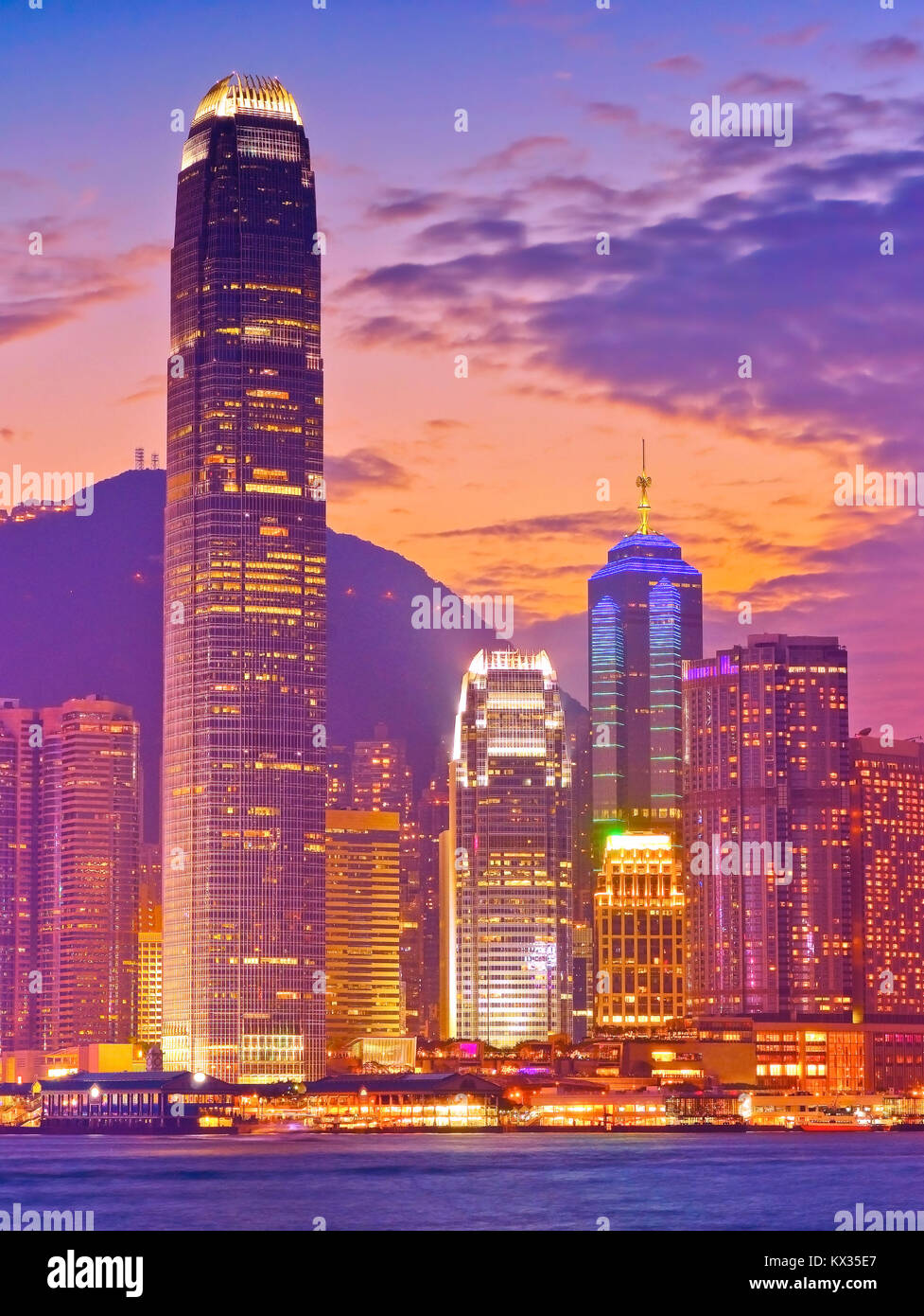 Victoria Harbor and Hong Kong skyline at dusk Stock Photo - Alamy