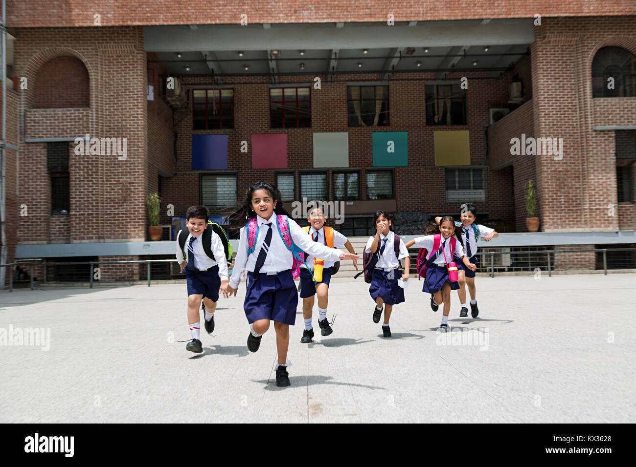 Leaving for school hi-res stock photography and images - Alamy