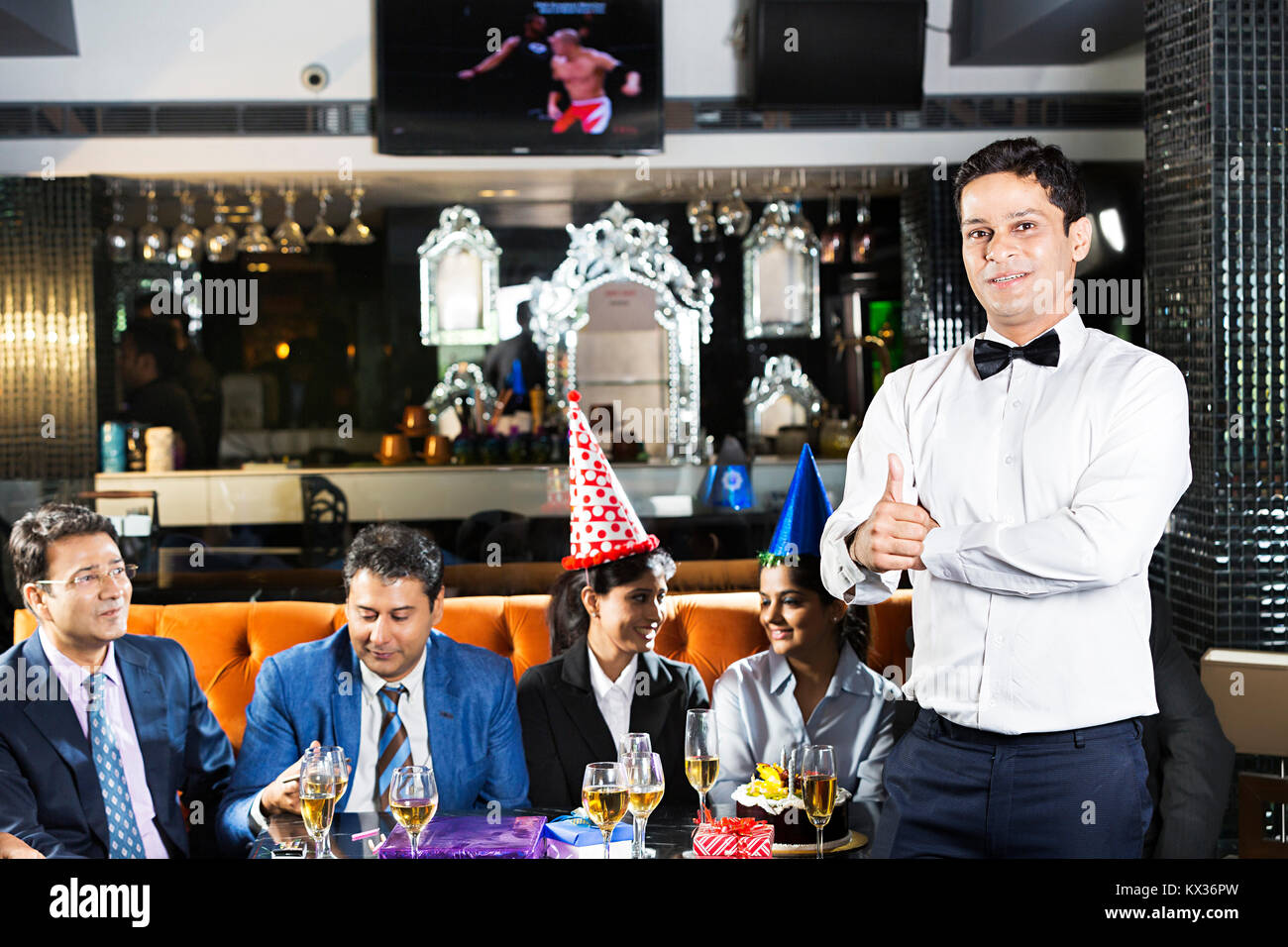 thumbs up resturant Do any men want public sex