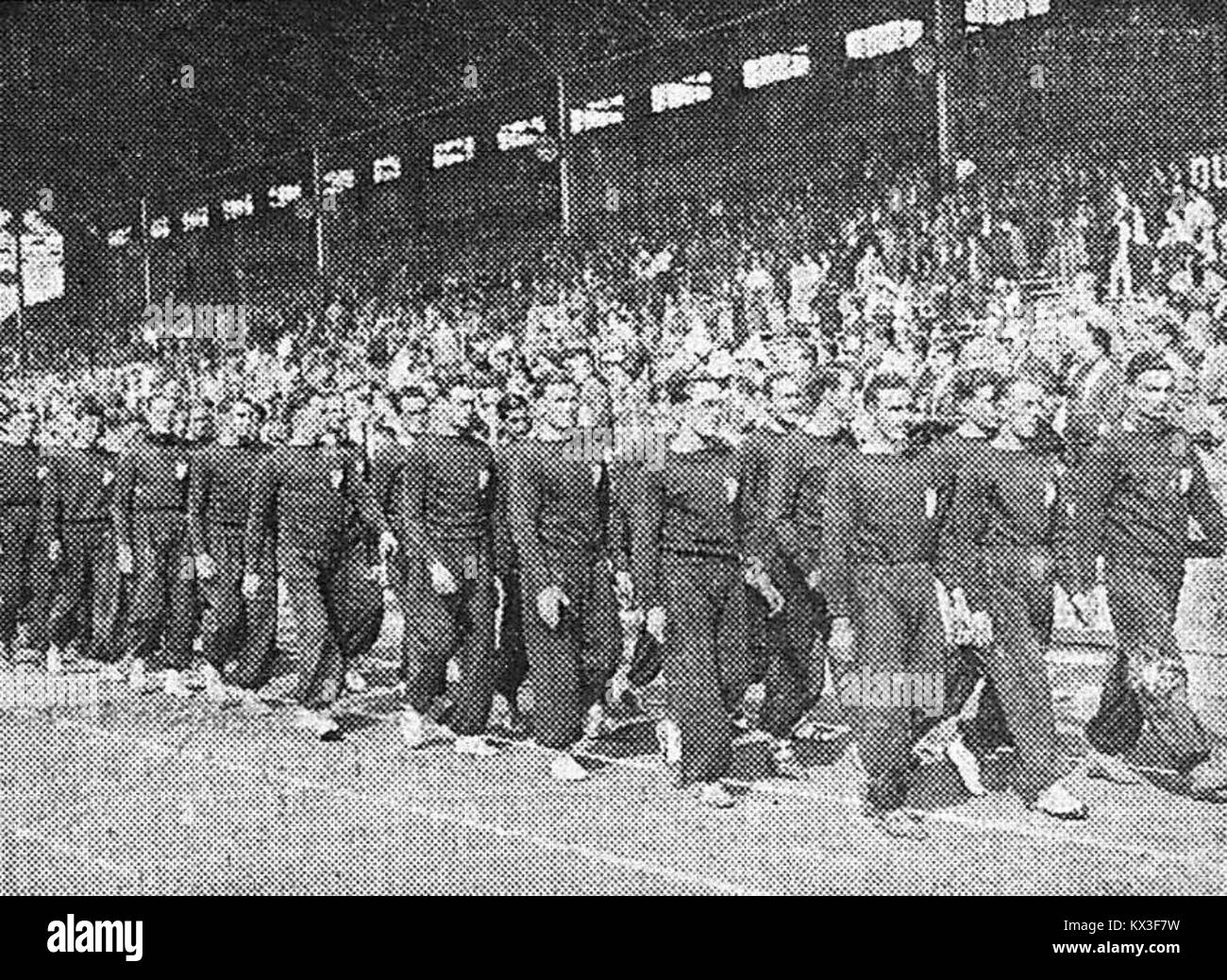 Défilé de la délégation française aux championnats d'Europe d'athlétisme de 1938 Stock Photo