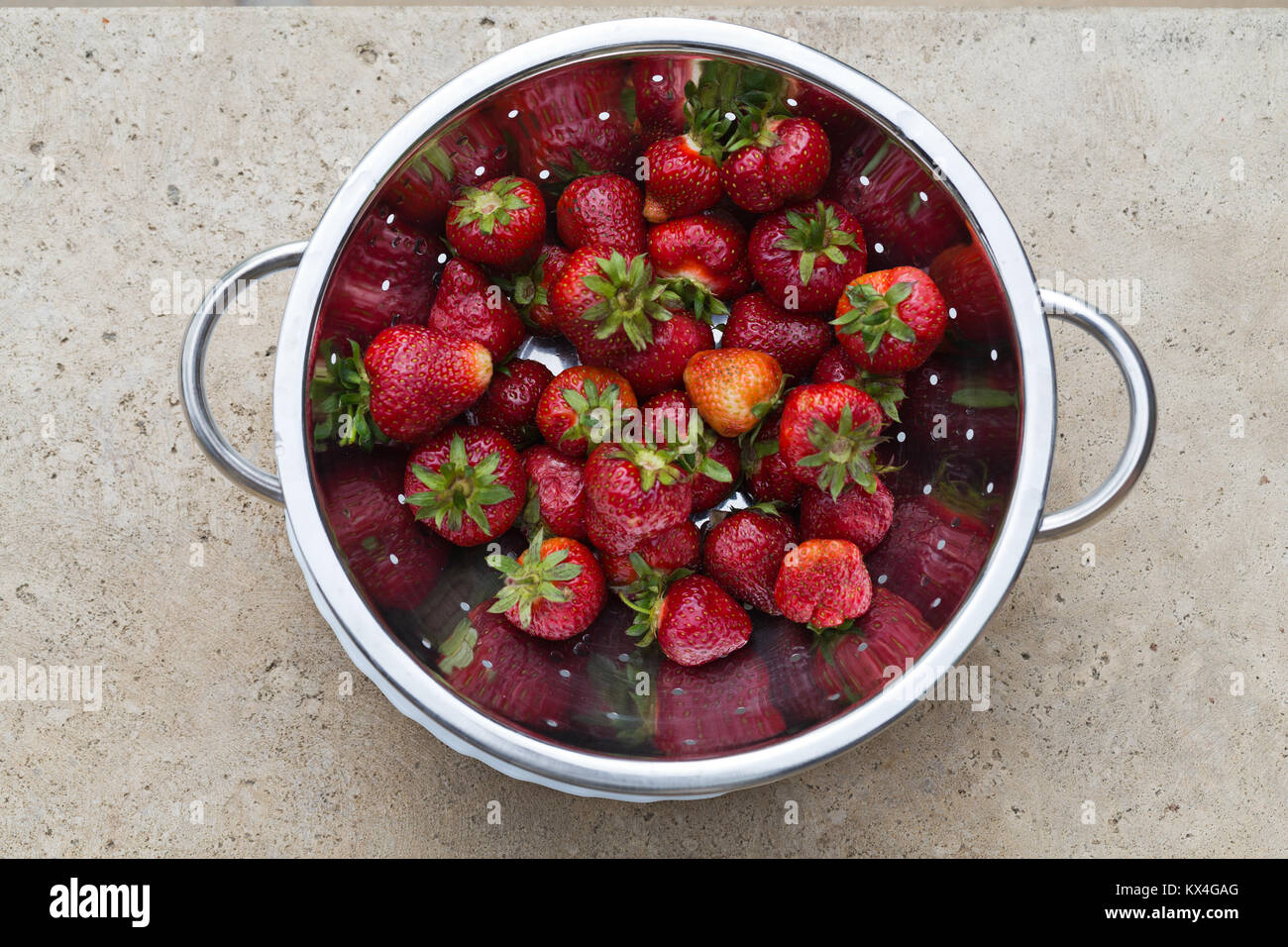 Fresh ripe strawberry Stock Photo - Alamy