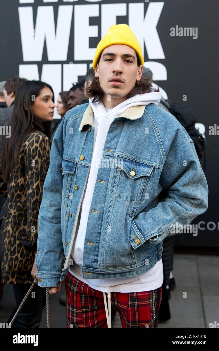Spanish professional footballer Hector Bellerin pictured outside the BFC  Show Space, London, during the Autumn/ Winter 2018 London Fashion Week.  PRESS ASSOCIATION Photo. Picture date: Sunday January 7, 2018. See PA story