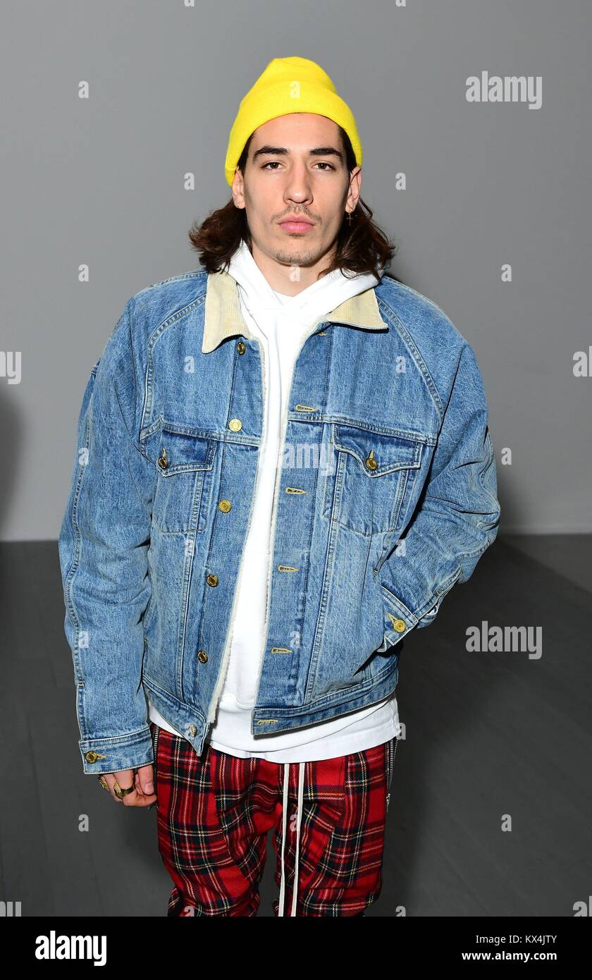 Hector bellerin fashion hi-res stock photography and images - Alamy