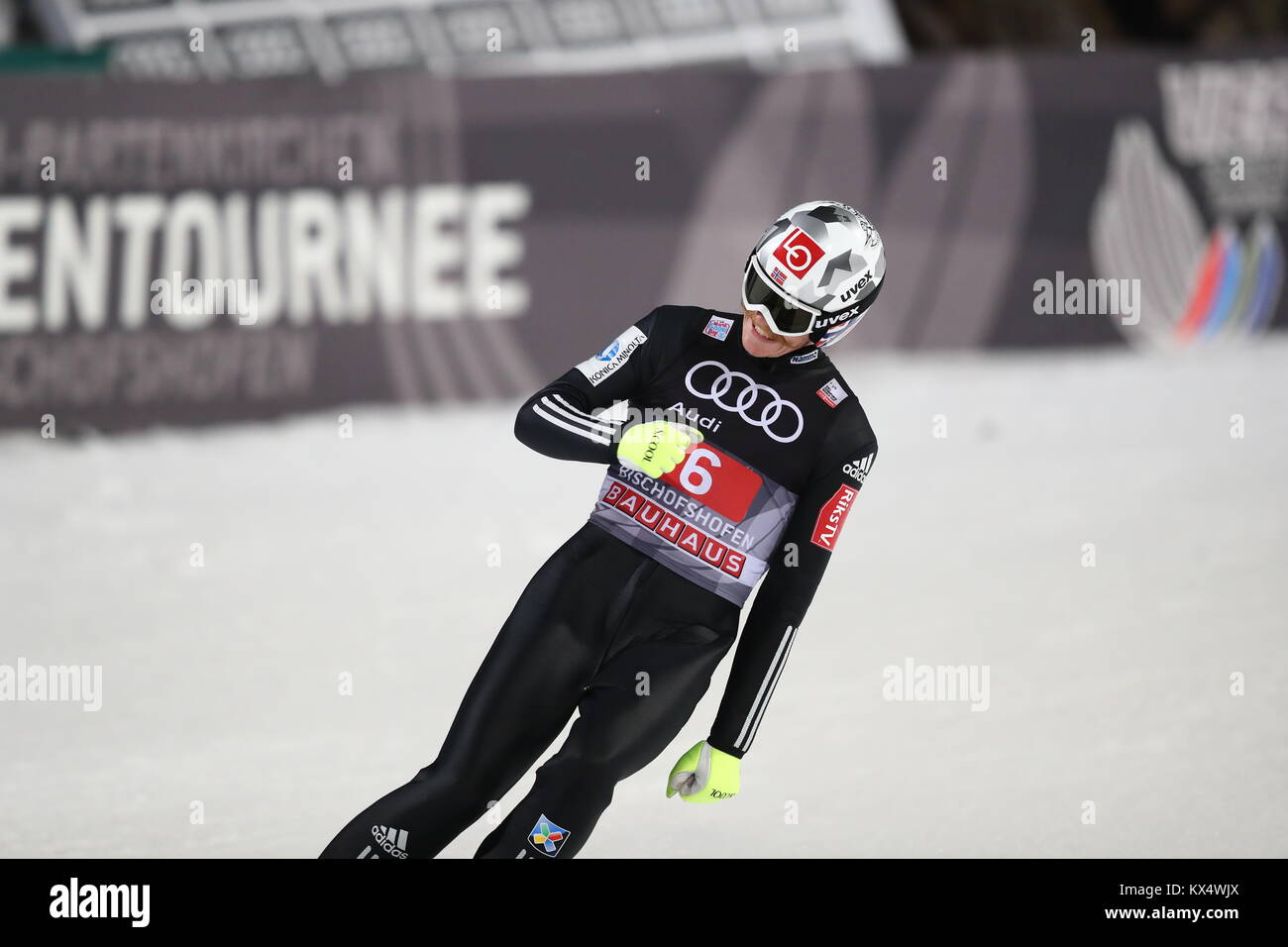 Bischofshofen, Austria. 6th Jan, 2018. Robert Johansson of Norway reacts after his jump in the second round at the 66th Four Hills Tournament in Bischofshofen, Austria, 6 January 2018. - NO WIRE SERVICE - Credit: Matthias Schrader/AP/dpa/Alamy Live News Stock Photo