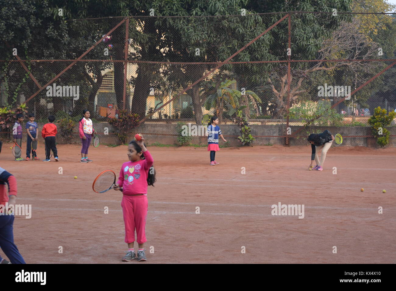 Kolkata, India. 07th January 2018. Weekend clay court tennis for kids