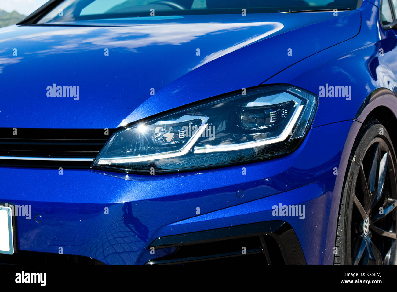 Volkswagen golf r hi-res stock photography and images - Page 2 - Alamy