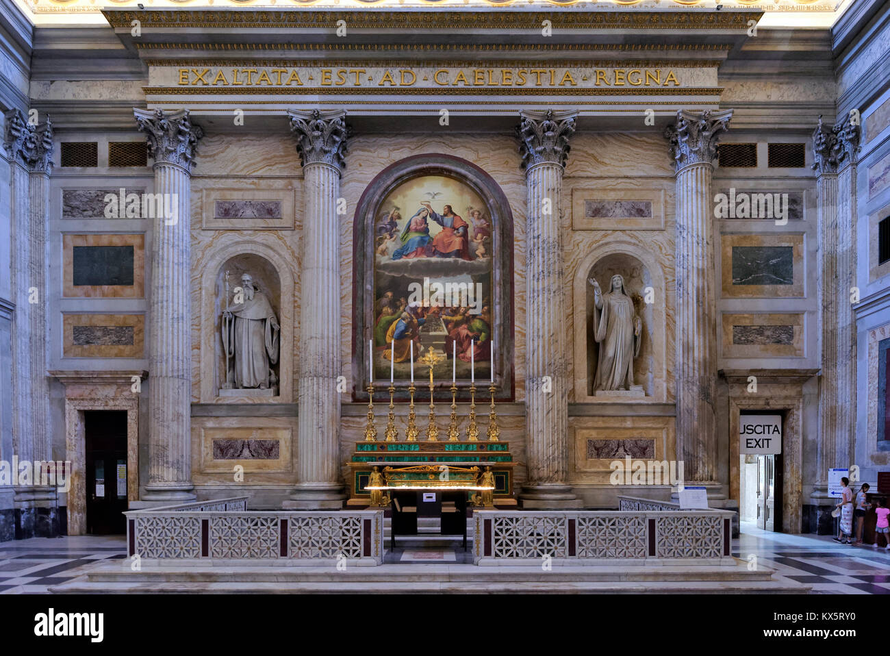 Altar of Our Lady of the Assumption inside the Papal Basilica of St ...