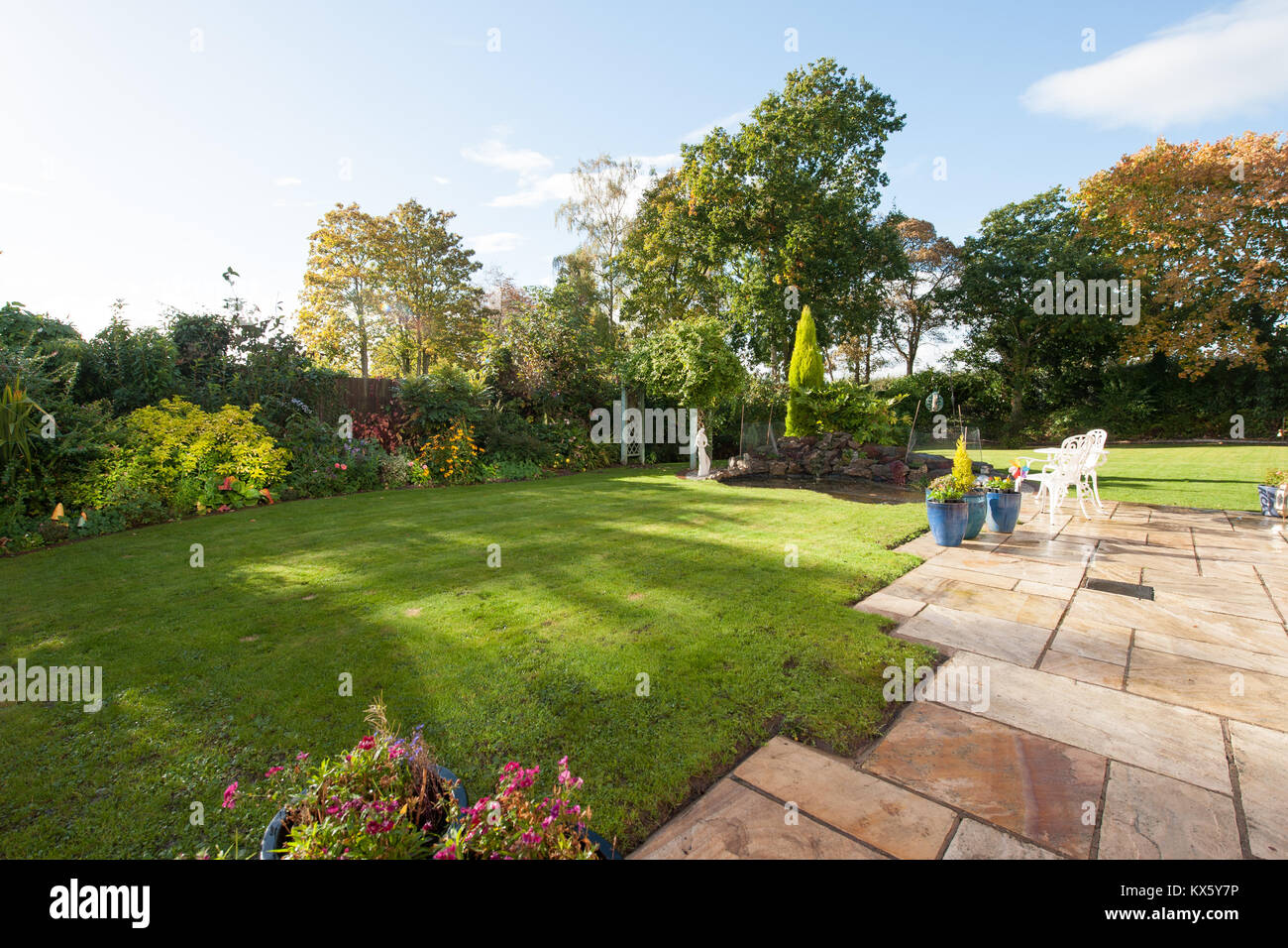 Private rear garden hi-res stock photography and images - Alamy