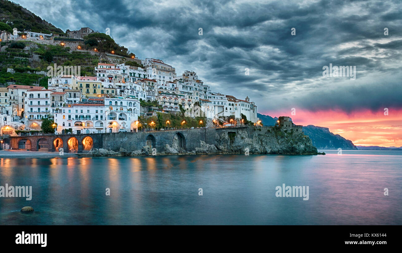 Amalfi coast sunrise italy hi-res stock photography and images - Alamy