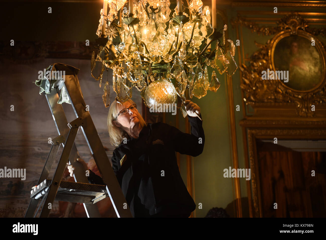 Blenheim palace cleaning hires stock photography and images Alamy