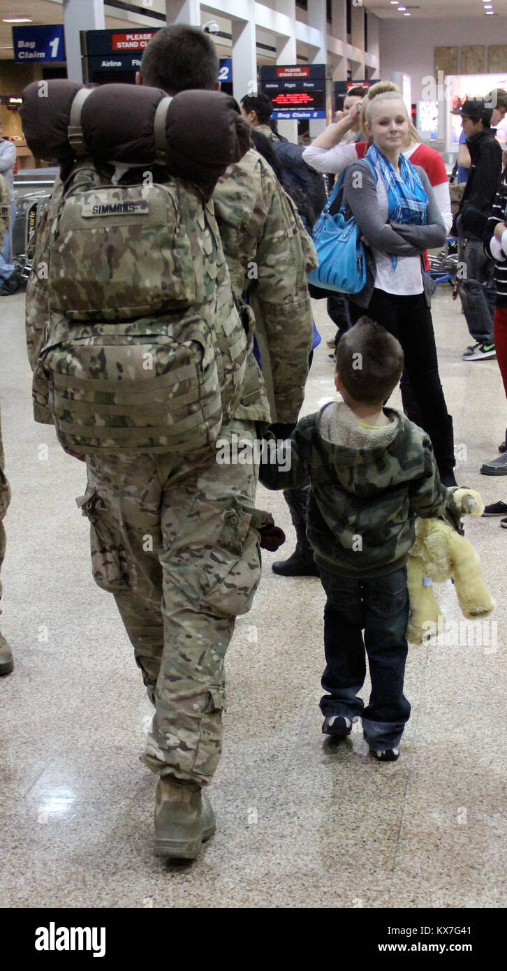 Soldiers of the Utah National Guard's 19th Special Forces Return from