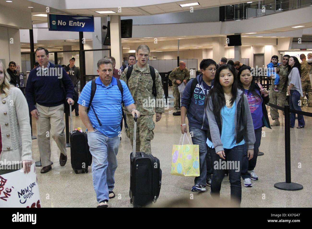 Soldiers of the Utah National Guard's 19th Special Forces Return from