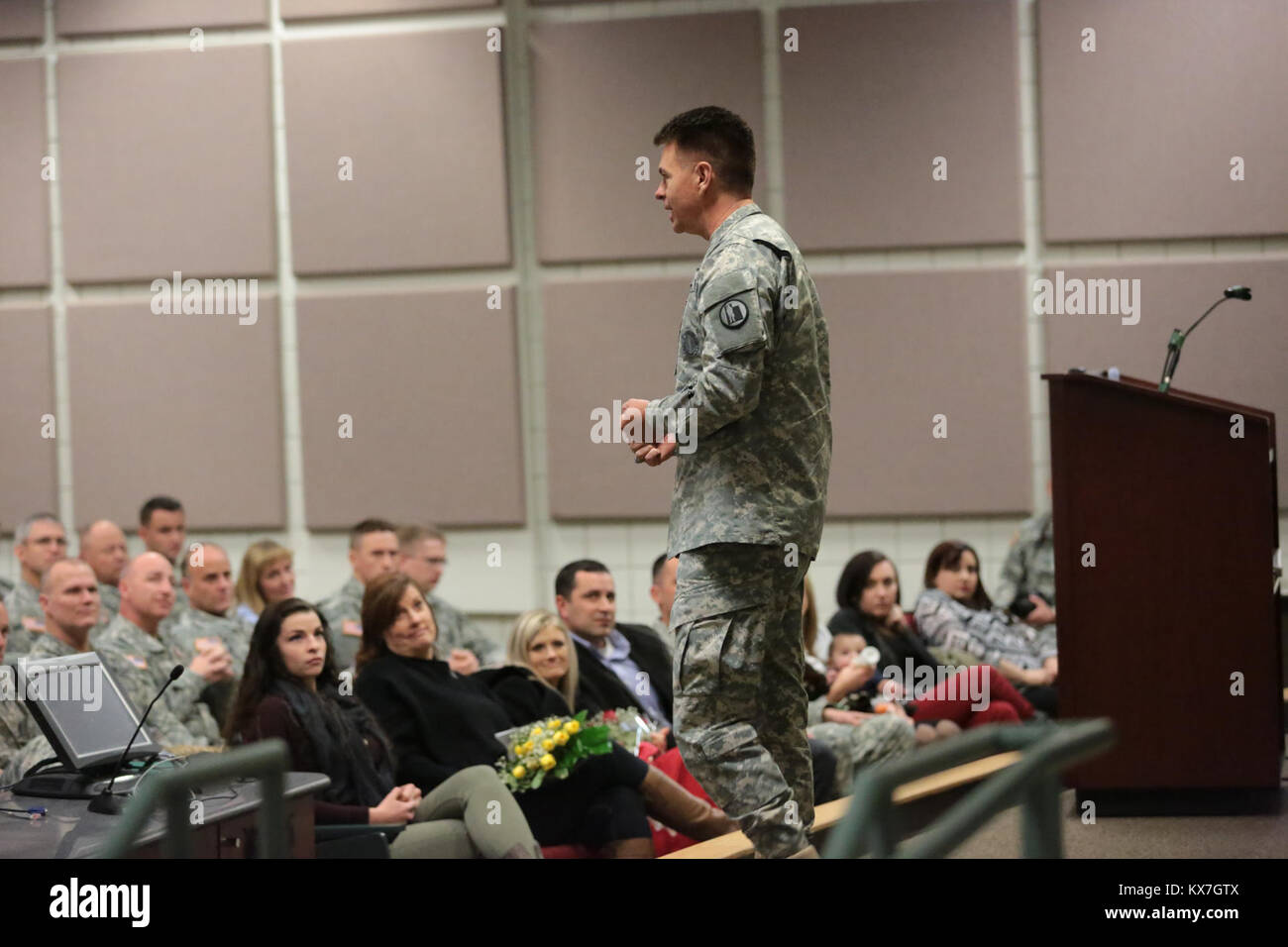 U.S. Army National Guard personnel daily duties and life. Working ...