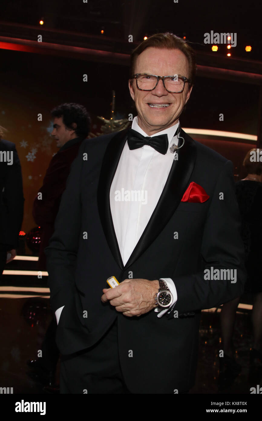 Carmen Nebel presenting christmas hits for a charity event  Featuring: Wolfgang Lippert Where: Munich, Germany When: 08 Dec 2017 Credit: Becher/WENN.com Stock Photo