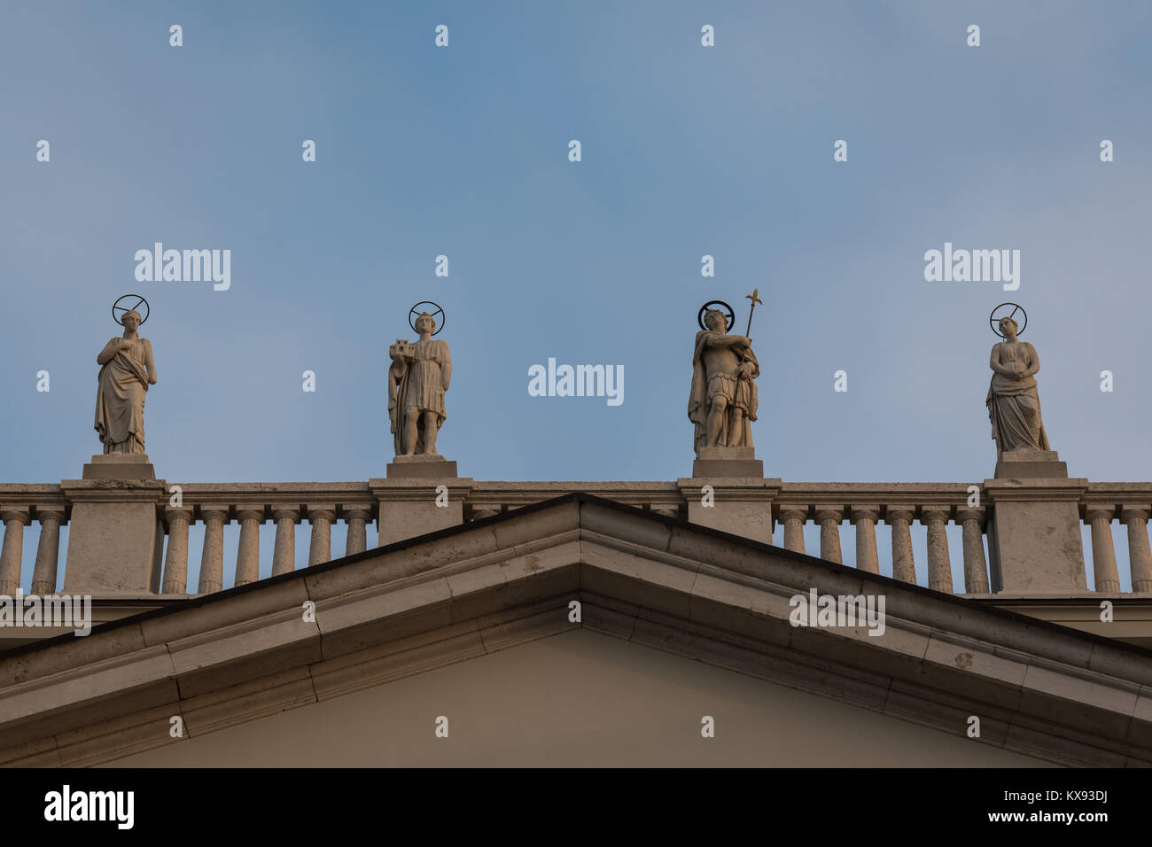 Statues situated atop of Church of Sant’ Antonio Nuovo representing martyr saints of Trieste and Aquileia - Trieste, Friuli Venezia Giulia, Italia Stock Photo