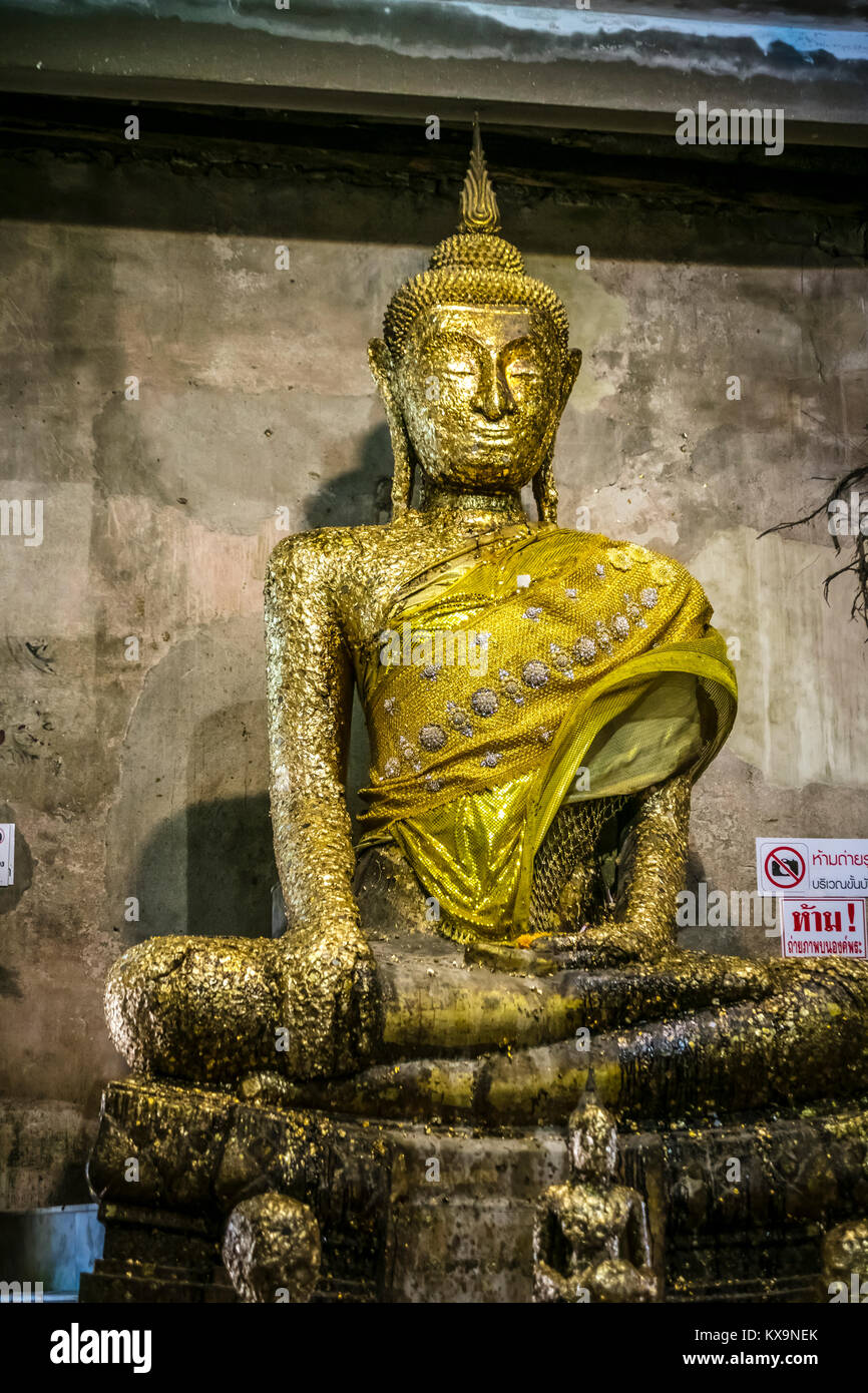 Statue of Buddha, Ordination Hall, Bang Kung Camp, Samut Songkhram, Thailand. Stock Photo