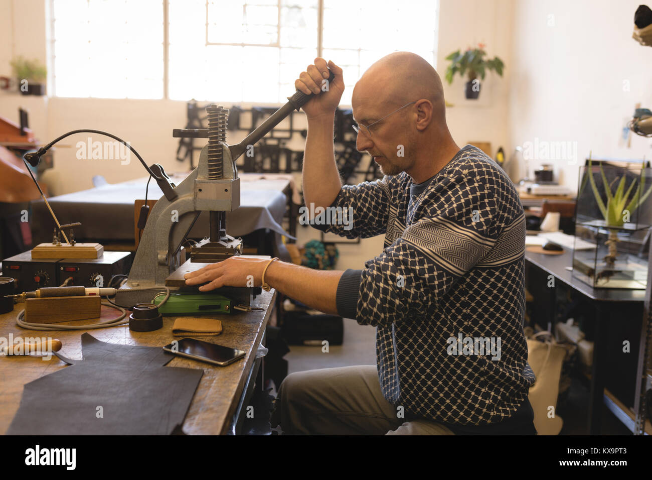 Tailor tools hires stock photography and images Alamy