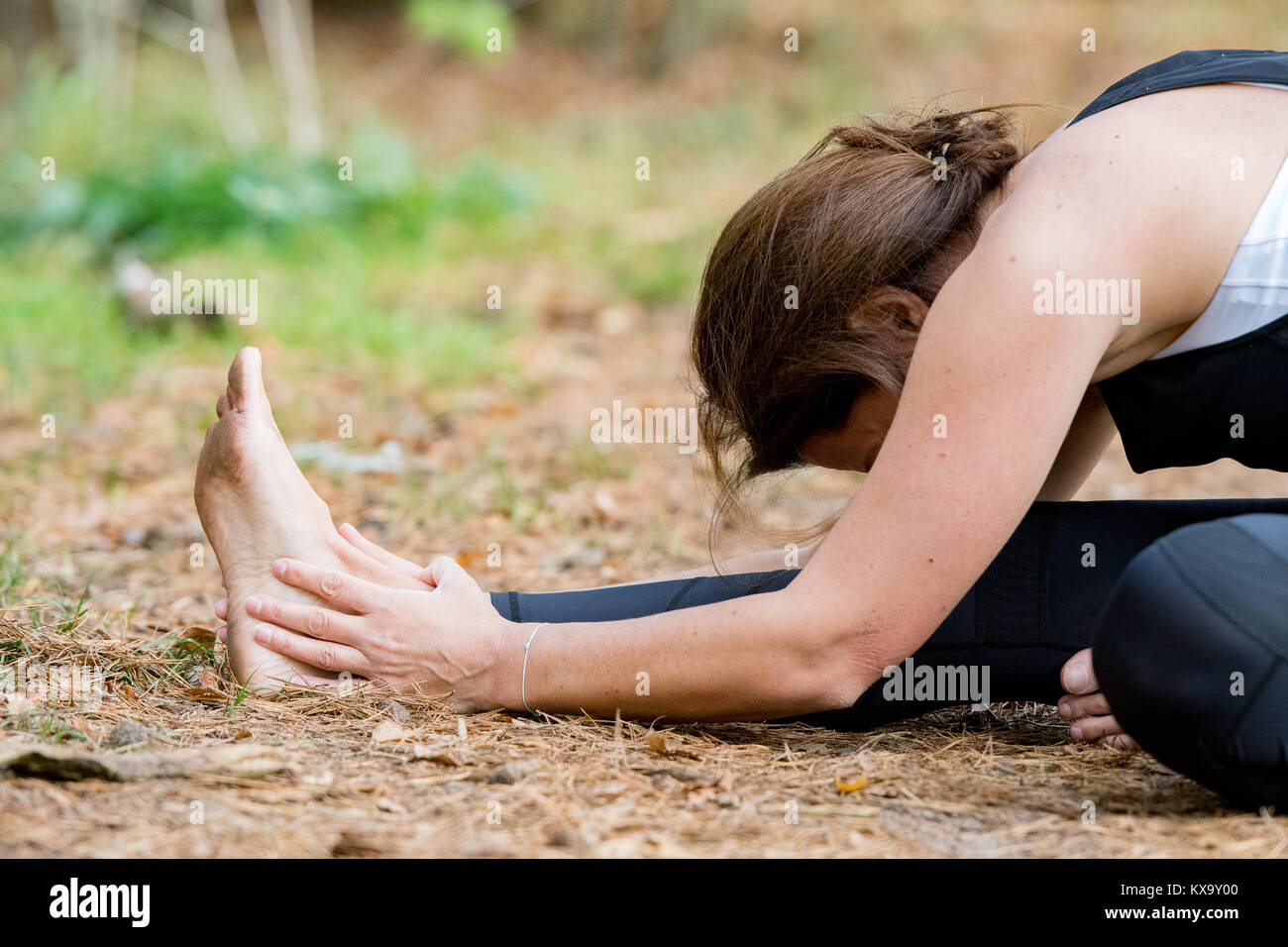 Seated exercise hi-res stock photography and images - Alamy