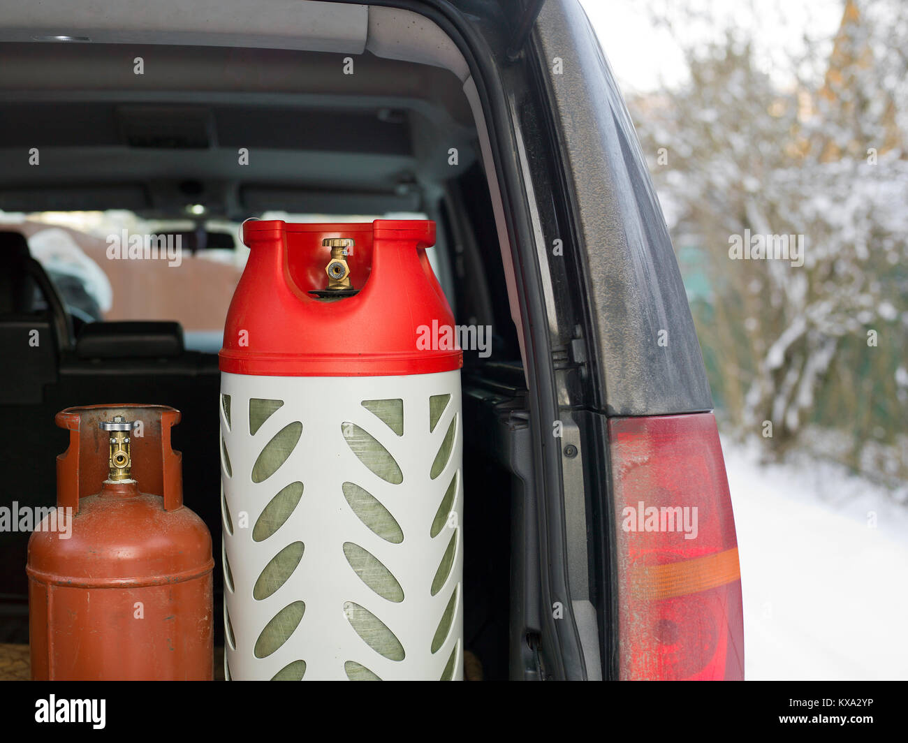 Lpg gas bottles hires stock photography and images Alamy