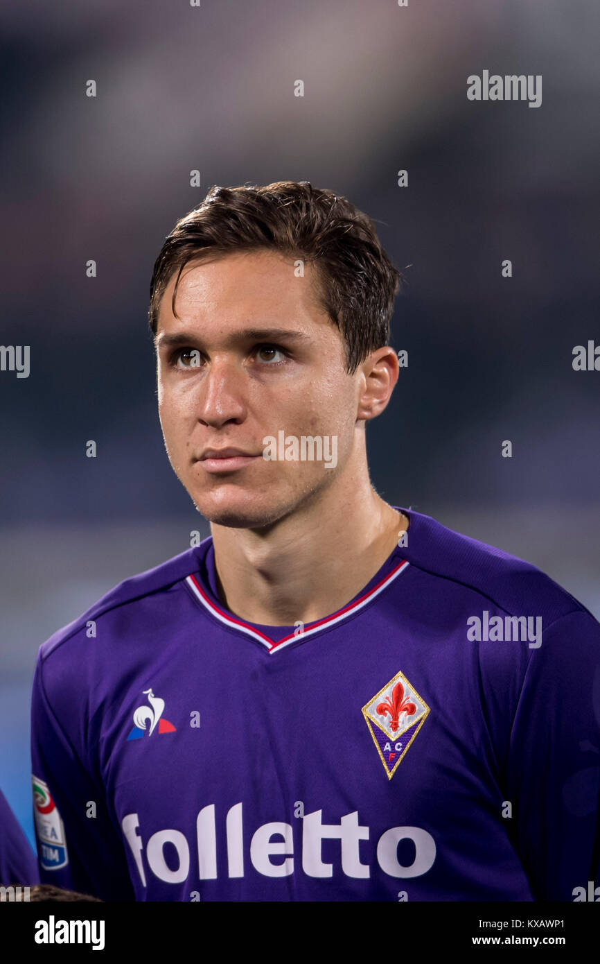 Florence, Italy. 5th Jan, 2018. Federico Chiesa (Fiorentina)  Football/Soccer : Italian "Serie A" match between ACF Fiorentina 1-1 Inter  Milan at Stadio Artemio Franchi in Florence, Italy . Credit: Maurizio  Borsari/AFLO/Alamy Live