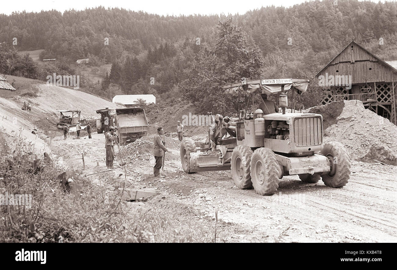 Gradnja asfaltirane ceste čez Trojane 1959 (4) Stock Photo