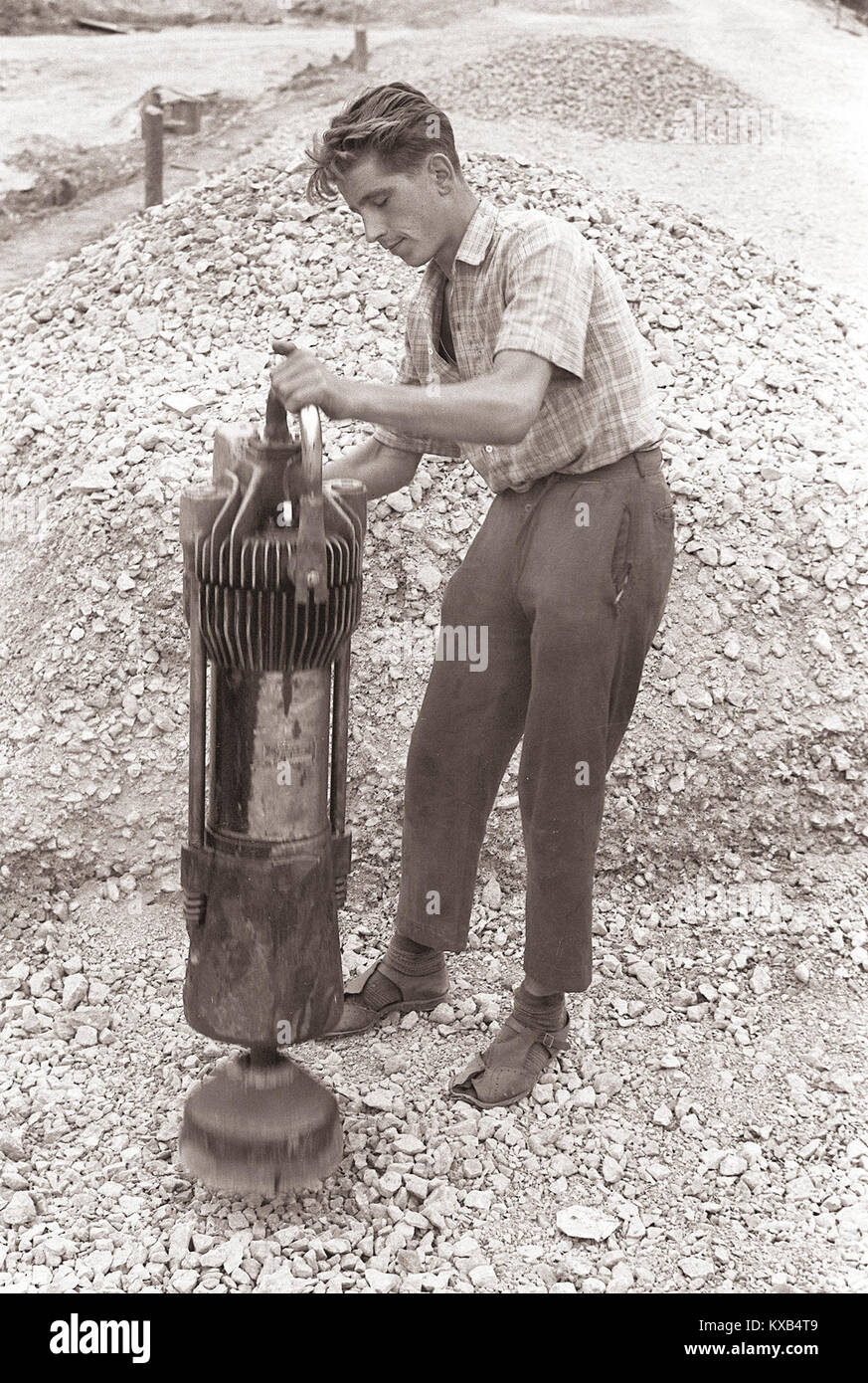 Gradnja asfaltirane ceste čez Trojane 1959 (5) Stock Photo