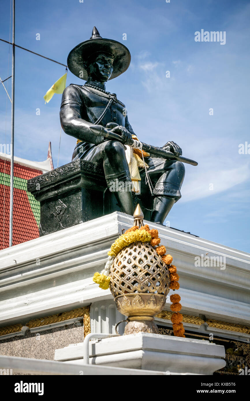 Statue of Somdet Taksin Maharat, Bang Kung Camp, Samut Songkhram, Thailand. Stock Photo