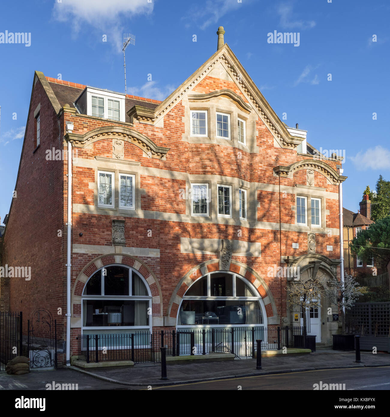 TUNBRIDGE WELLS, KENT/UK JANUARY 5 One Warwick Park Hotel in Royal