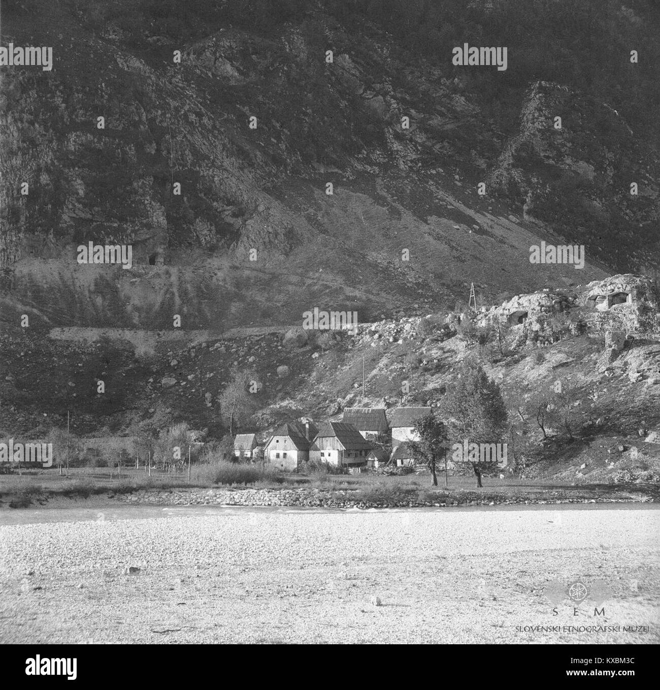 Alpine houses slovenia Black and White Stock Photos & Images - Alamy