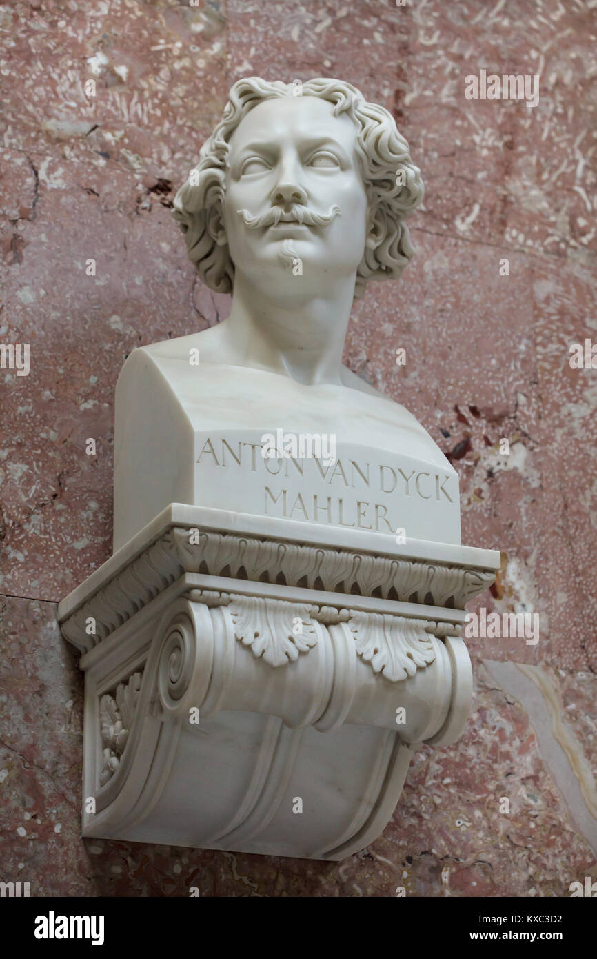 Flemish painter Anthony van Dyck (Anthonis van Dyck). Marble bust by German sculptor Christian Daniel Rauch (1812) on display in the hall of fame in the Walhalla Memorial near Regensburg in Bavaria, Germany. Stock Photo