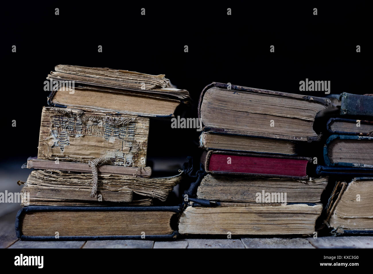 University library destroyed hi-res stock photography and images - Alamy